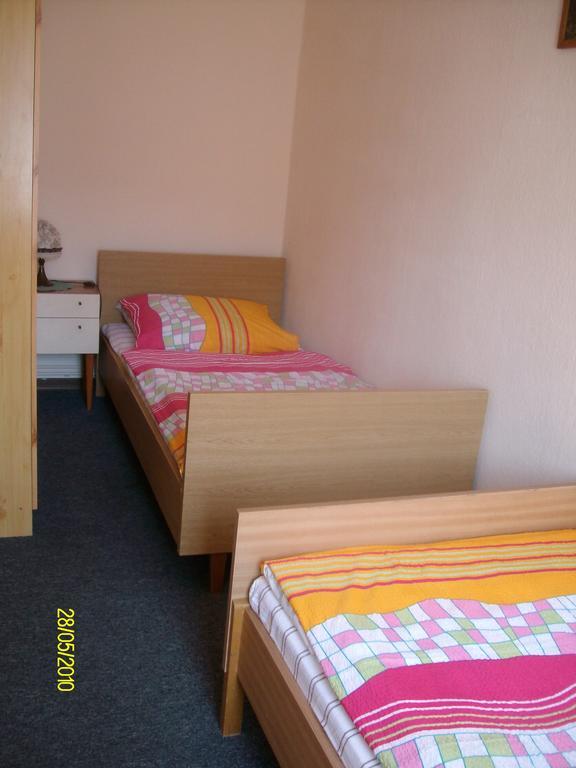 Ferien Und Gaestehaus Harms Neuenkirchen  Chambre photo