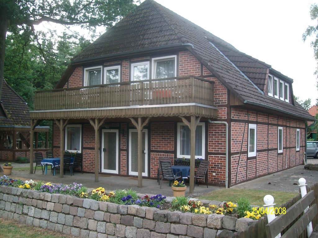 Ferien Und Gaestehaus Harms Neuenkirchen  Chambre photo